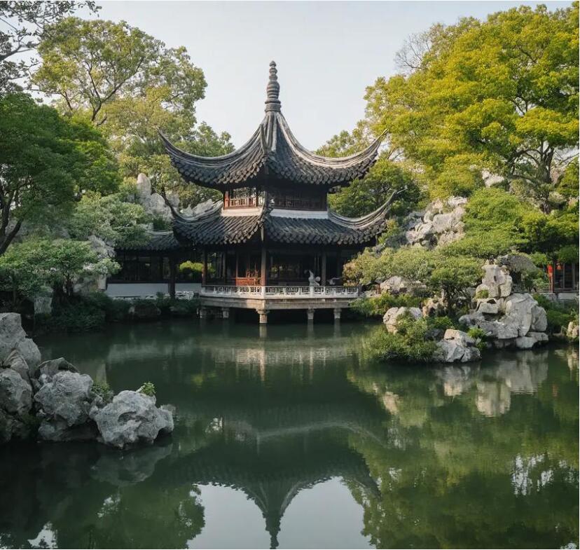 顺庆区绮菱餐饮有限公司